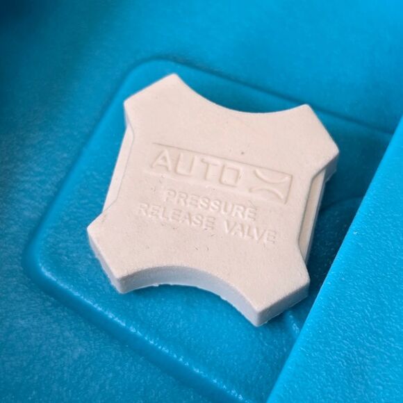 Invicta Limited Edition Aqua Blue Empty Hard Watch Dive Case Only - Picture 11 of 16